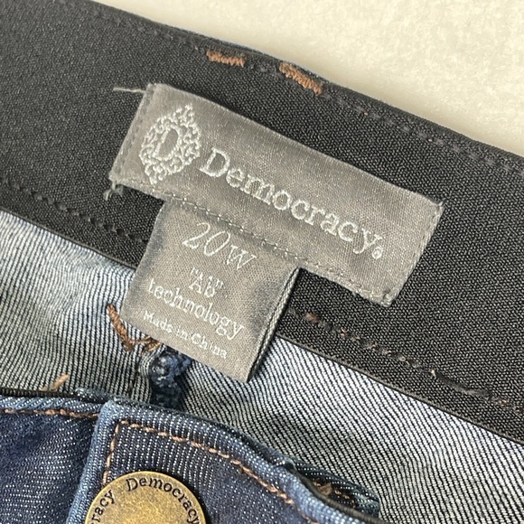 Democracy Ab-technology Dark Wash Distressed Jeans Raw Hem Size‎ 20 - Picture 4 of 7